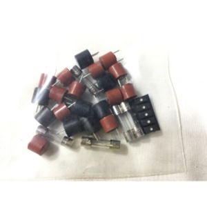 Service Kit with Fuses Service Kit with Fuses